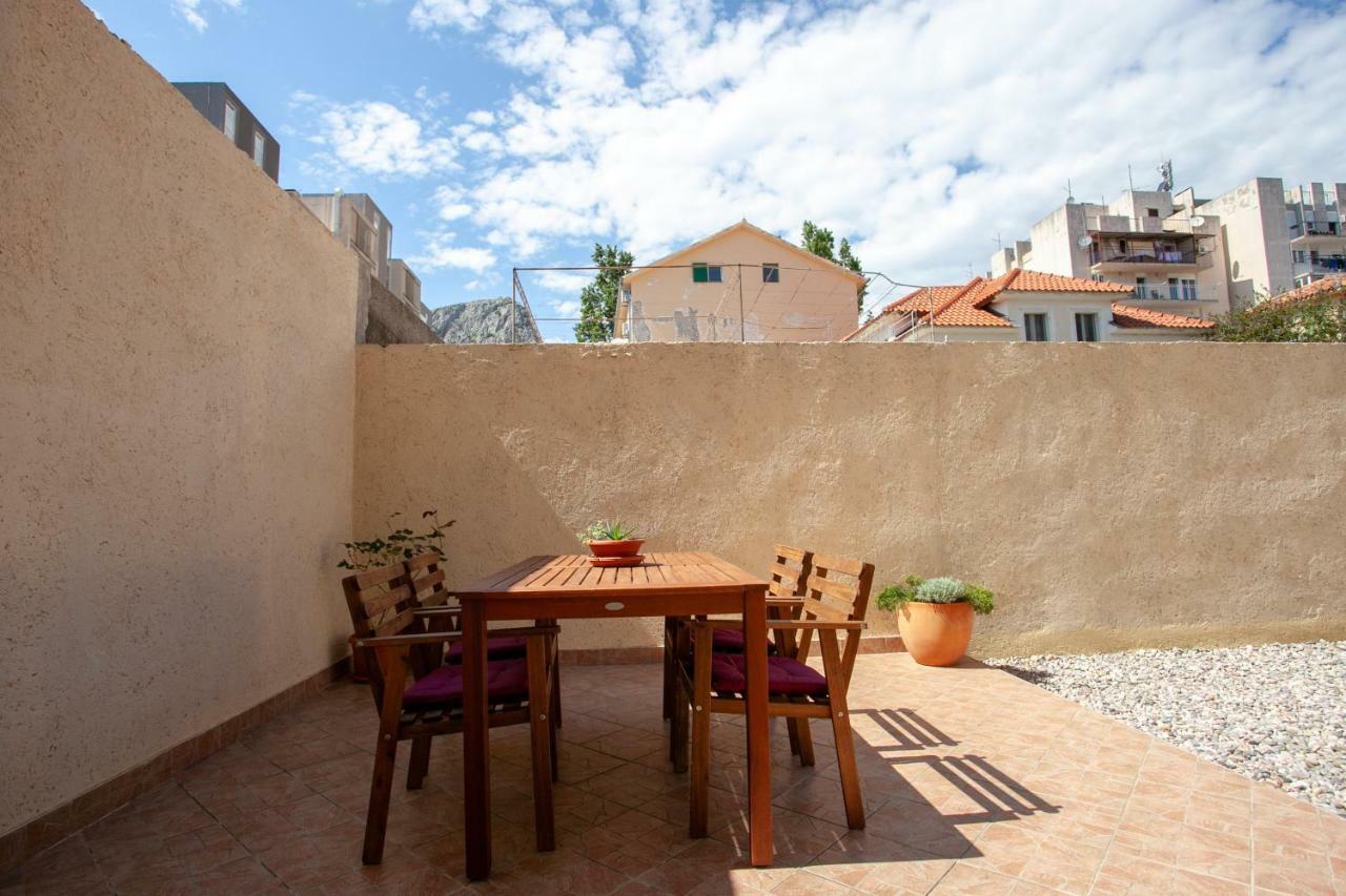 Ap Punta Next To Sandy Beach, Apartment With Garden オミシュ エクステリア 写真