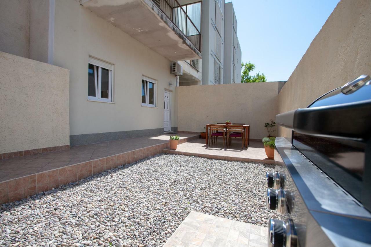 Ap Punta Next To Sandy Beach, Apartment With Garden オミシュ エクステリア 写真
