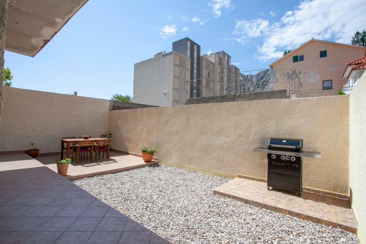 Ap Punta Next To Sandy Beach, Apartment With Garden オミシュ エクステリア 写真