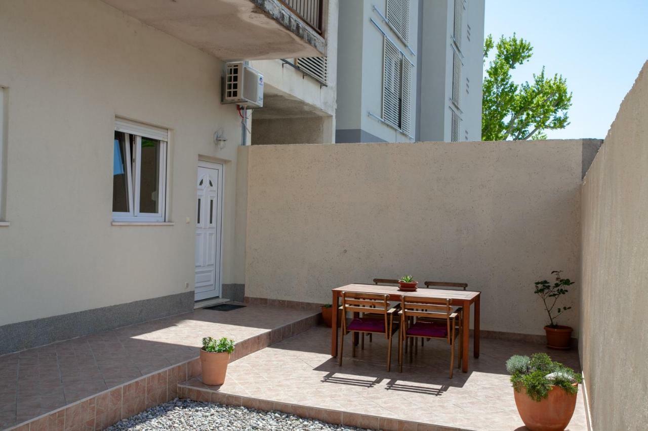 Ap Punta Next To Sandy Beach, Apartment With Garden オミシュ エクステリア 写真
